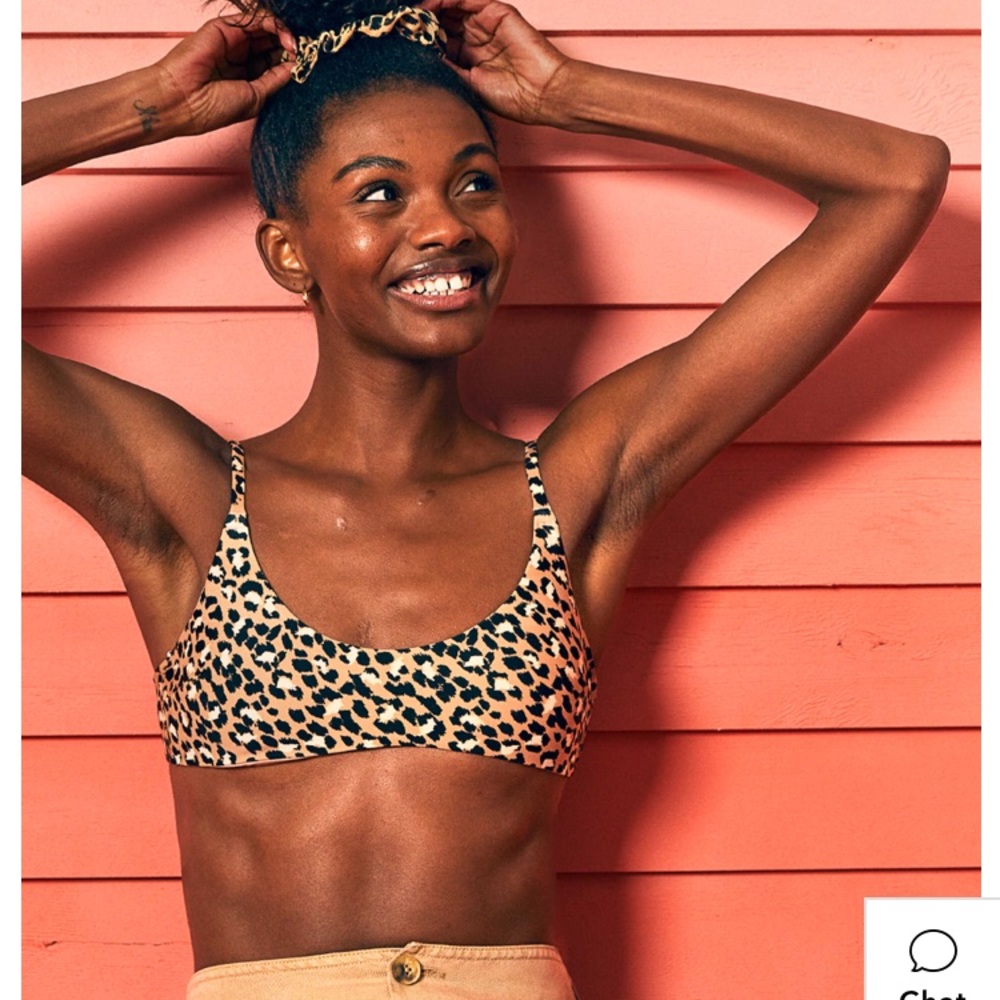 Aerie Leopard Scoop Bikini Top Size M